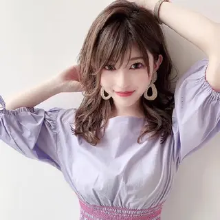 ミディアム カラー パーマ ヘアアレンジ u hair所属・こばやし ももこのヘアスタイル