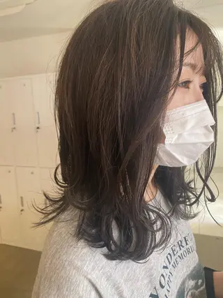 ミディアム I nagiのヘアスタイル
