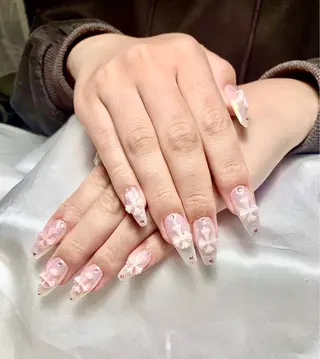 セミロング Lily nails studio所属・ネイルサロン Lilyのネイルデザイン