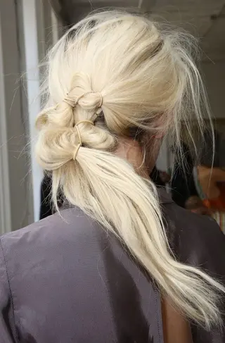 ロング カラー パーマ ヘアアレンジ メンズ キッズ ネイル マツエク・マツパ モリモト サナのヘアスタイル