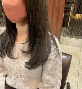 ロング 佐藤 由依/透明感カラーのヘアスタイル