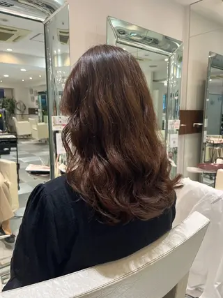 ロング パーマ コテ巻き風パーマ 藤澤　知彌のヘアスタイル