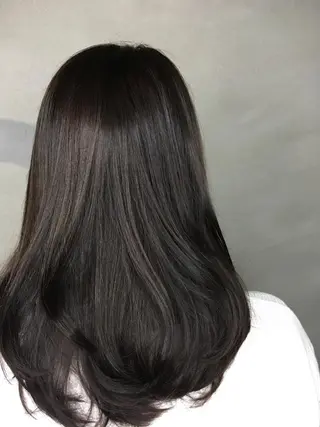 セミロング カラー edge.所属・くまがい みゆ【edge.】のヘアスタイル