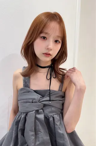 セミロング karin ボブハイトーンのヘアスタイル