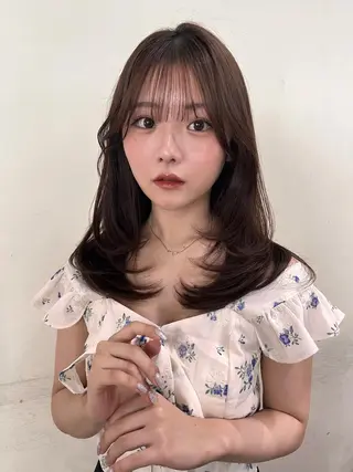 カラー ユイ🎀透明感カラー 耳つぼジュエリーのヘアスタイル