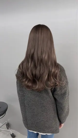 ロング ベージュ/グレージュ 🧸あやか/表参道のヘアスタイル