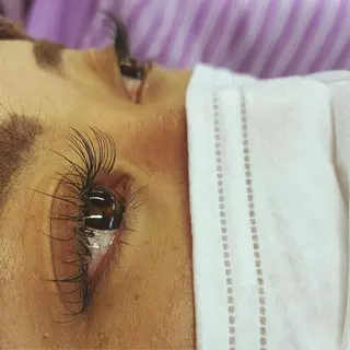 マツエク・マツパ リルフェアリー 磐田店のヘアスタイル