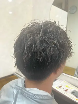 ショート パーマ reborn Taiseiのヘアスタイル