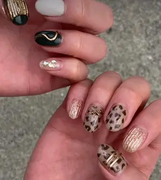 ネイル 𝐴𝑁𝑈𝐸 深爪育成専門サロンのネイルデザイン