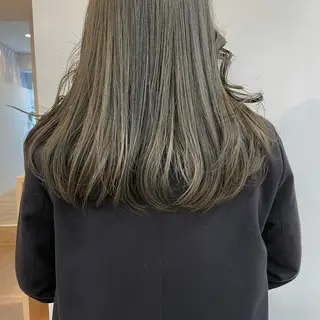 カラー 大迫 江梨のヘアスタイル