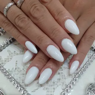 ネイル エステとネイル ローズコンフォートのネイルデザイン