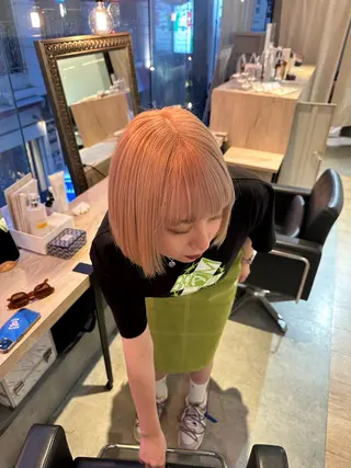 ショート カラー 美髪・シールエクステ ホソタニリョウコのヘアスタイル