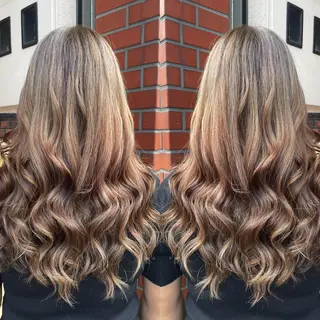 セミロング カラー 👑派手髪/カット 👑ANRYのヘアスタイル