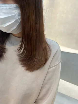 セミロング 関 琴美のヘアスタイル