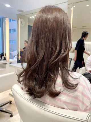 ロング カラー Agnos青山所属・鈴木 里奈のヘアスタイル