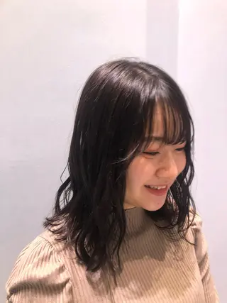 セミロング カラー 斉藤 瑞恵のヘアスタイル