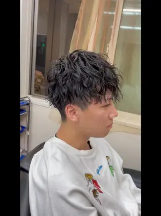 ミディアム パーマ メンズ メンズパーマ 赤司 泰樹のヘアスタイル