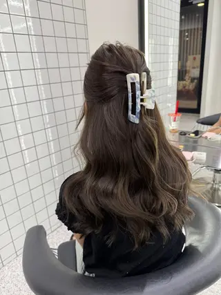 ロング 無料カット/原宿/ オリーブカラーこはるのヘアスタイル