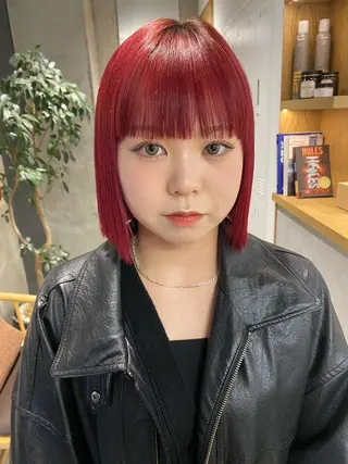 ミディアム カラー Yahiko ハイトーンのヘアスタイル