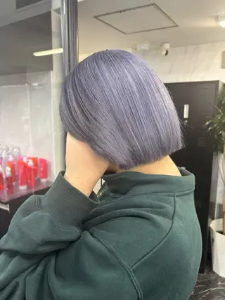ショート カラー Ria OSAKA所属・Assistant MOEのヘアスタイル