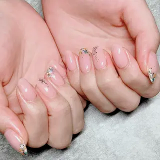 ネイル haleyume所属・shino🌟 痛ネイルのネイルデザイン