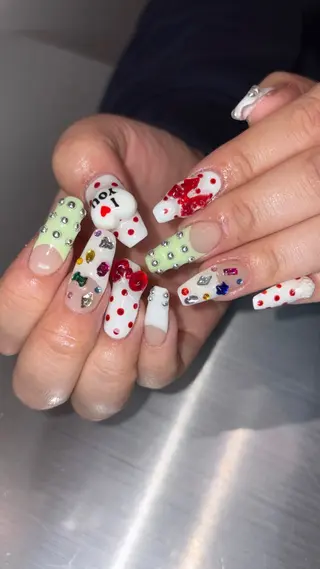 ネイル 👽個性派ネイル🎀 komachiのネイルデザイン