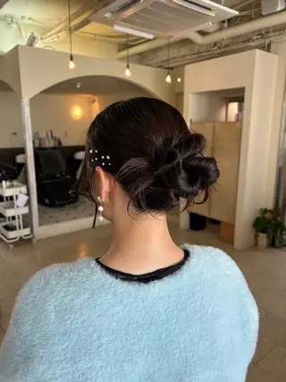 セミロング Maho/海外 レイヤー/ハイトーンのヘアスタイル