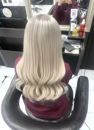 ロング 🖤デザインカラー❤ kana🖤のヘアスタイル