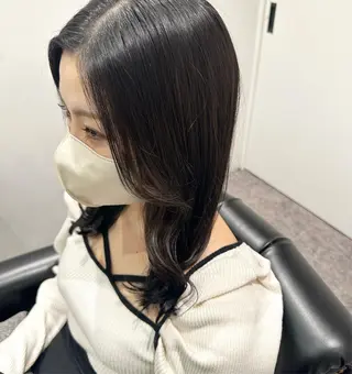 カラー Mio｜ぱつっとボブ ｜髪質改善ストレートのヘアスタイル