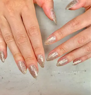 ミディアム カラー ネイル beauty salon ma'am所属・chihiro 小路ネイルのネイルデザイン