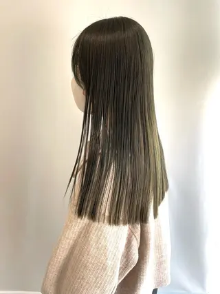 ロング カラー 青沼夏未/オリーブ/ 寒色カラーのヘアスタイル