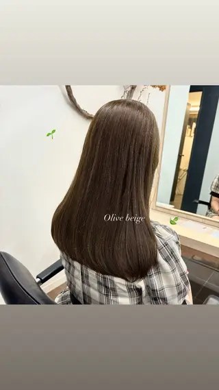 ロング カラー SALONDEJOE所属・かどた はるなのヘアスタイル