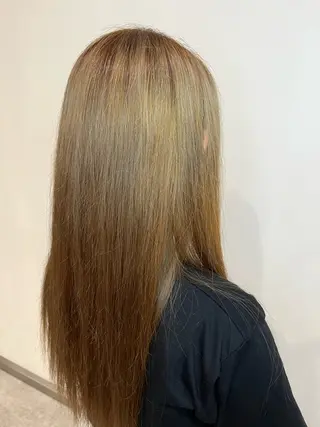 カラー 林 美月のヘアスタイル