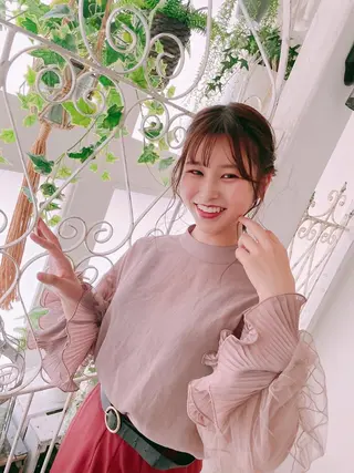 セミロング カラー 💐レイヤー/透明感 カラー💐智口彩香のヘアスタイル