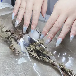 ネイル KURE ISAKIのネイルデザイン