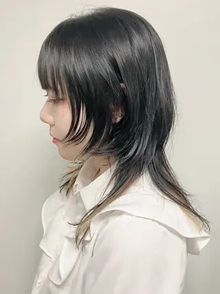 セミロング moriofromlondon原宿本店所属・fumikaブリーチ /ウルフのヘアスタイル