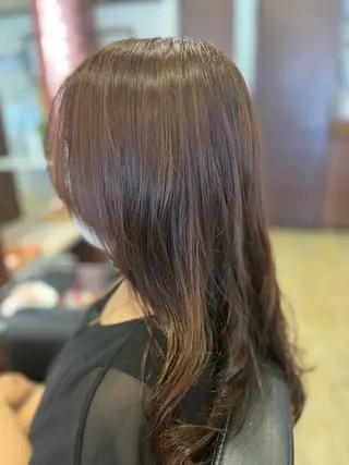 セミロング カラー エル美容室所属・織田 英之のヘアスタイル