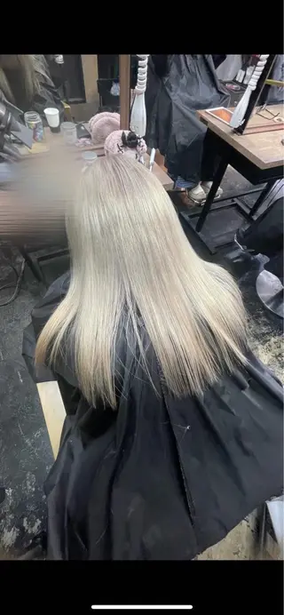 セミロング カラー rilas博多所属・博多JYUI/ウルフ ハイトーン/デザインのヘアスタイル