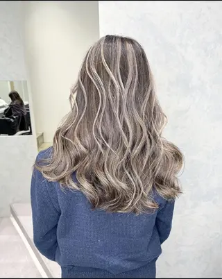ロング カラー Monan町田所属・鈴木 優斗のヘアスタイル