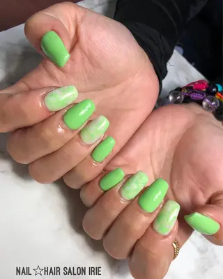 ネイル Hair salon Irie所属・與儀 知佳のネイルデザイン