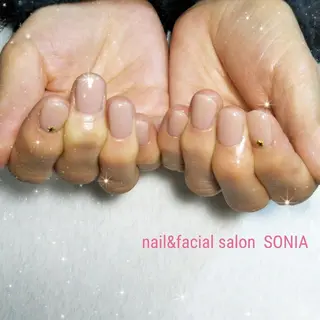 ネイル 小顔・毛穴・たるみ ネイル　似内真樹のエステ・リラクイメージ