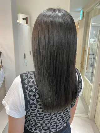 セミロング 西 めぐみのヘアスタイル
