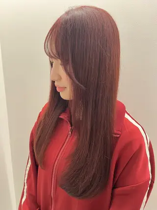 セミロング カラー AIR横浜所属・宝徳 伶奈のヘアスタイル