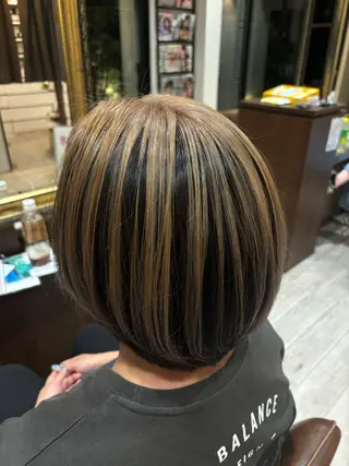 ショート VOGUE小牧所属・🩵透明感カラー🩵 まりのヘアスタイル