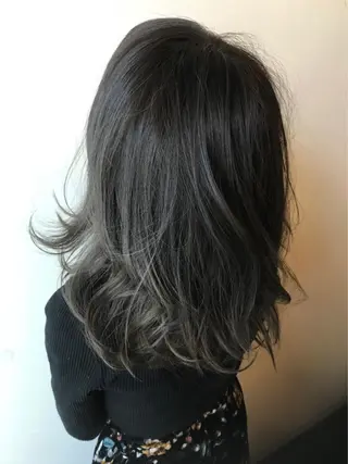 セミロング カラー 🎊ルービック 京橋店💛のヘアスタイル