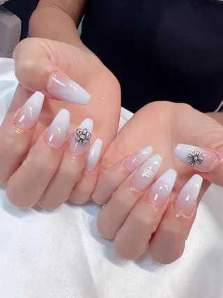 ネイル bijou nails所属・bijou nails 蓮のネイルデザイン
