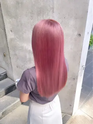 ロング LEF TATEMACHI所属・西山祐生/ハイトーン /ケアブリーチ/艶髪のヘアスタイル