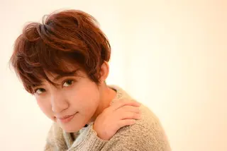 スズキ シオリのヘアスタイル