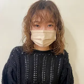 セミロング カラー パーマ Lilu しずくのヘアスタイル
