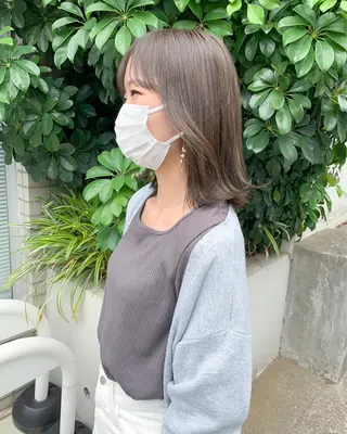 ショート カラー 柔らかブラウン/顔周 りレイヤー♡ユウシのヘアスタイル